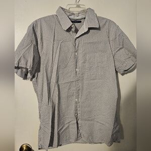 GUC men's short sleeve button down shirt
